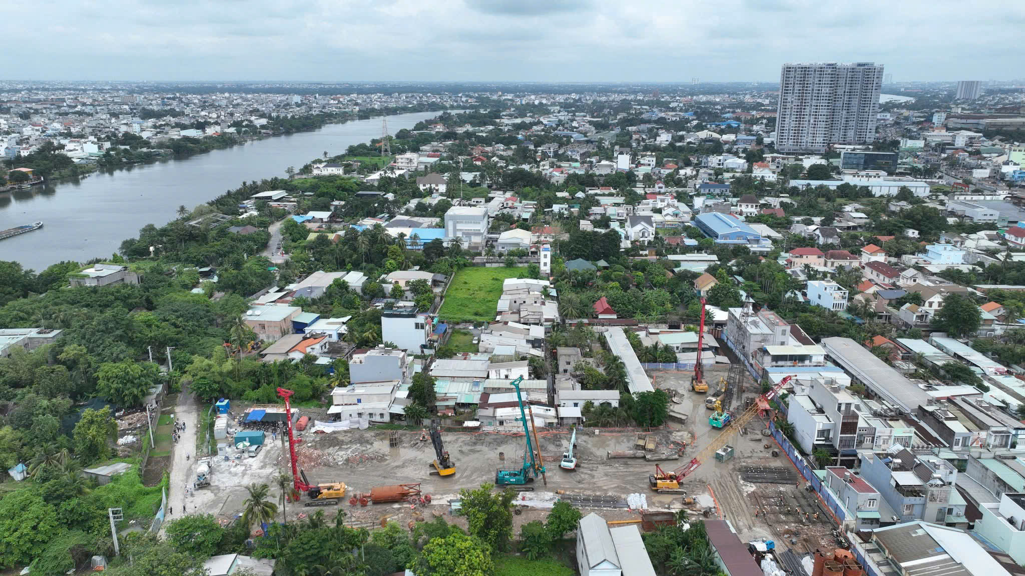 tiến độ xây dựng at saigon riverside